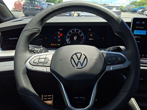 New 2026 Volkswagen Tiguan SE R-Line AWD/4WD image 14