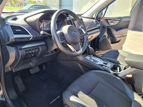 Used 2022 Subaru Forester Premium image 14
