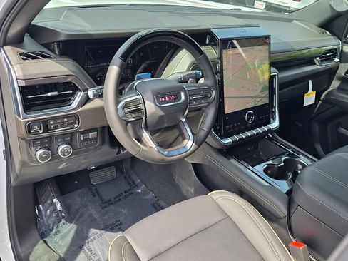 New 2026 GMC Yukon Elevation w/ Elevation Premium Package AWD/4WD image 12