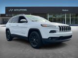 Used 2018 Jeep Cherokee Latitude w/ Cold Weather Group image 3