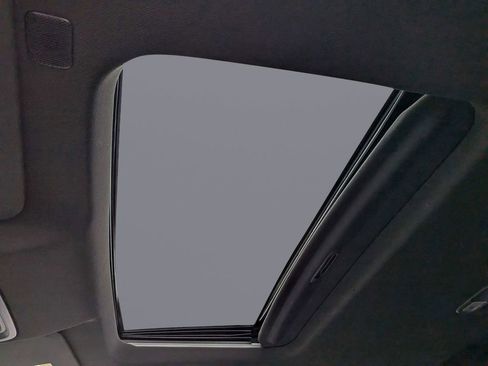 Used 2022 GMC Sierra 1500 AT4 w/ AT4 Premium Package image 15