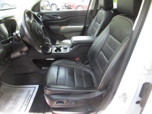 Used 2022 GMC Acadia Denali w/ Denali Ultimate Package AWD/4WD image 24
