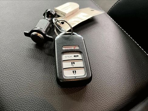 Used 2022 Honda Accord Sport image 14