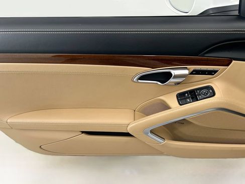 Certified 2021 Porsche 718 Boxster S RWD image 21