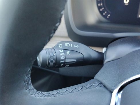 New 2026 Volvo XC90 B6 Plus image 16