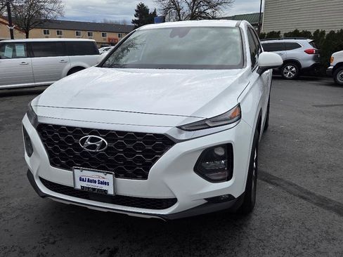 Used 2019 Hyundai Santa Fe SEL image 3