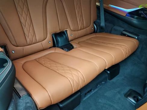 Used 2026 BMW X7 M60i AWD/4WD image 31