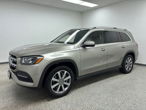Used 2022 Mercedes-Benz GLS 450 4MATIC image 5