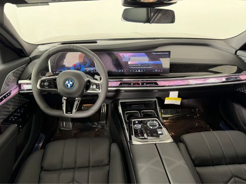 New 2026 BMW 750e xDrive w/ Executive Package image 11