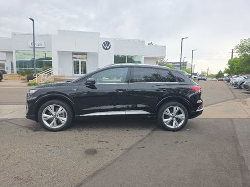 Used 2023 Audi Q4 e-tron Premium Plus w/ Premium Plus AWD/4WD image 2