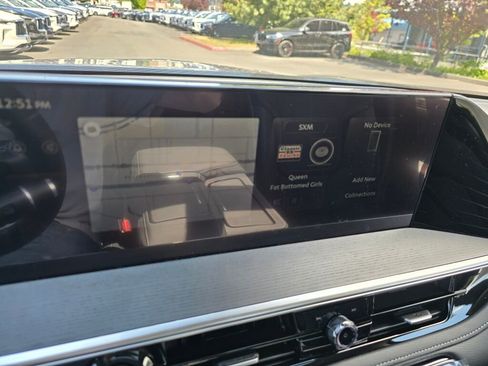 New 2025 INFINITI QX80 Sensory image 25