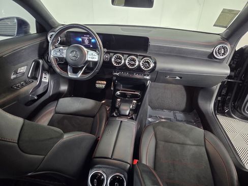 Used 2022 Mercedes-Benz CLA 250 image 31
