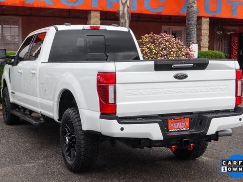 Used 2022 Ford F350 Lariat w/ Black Appearance Package image 6