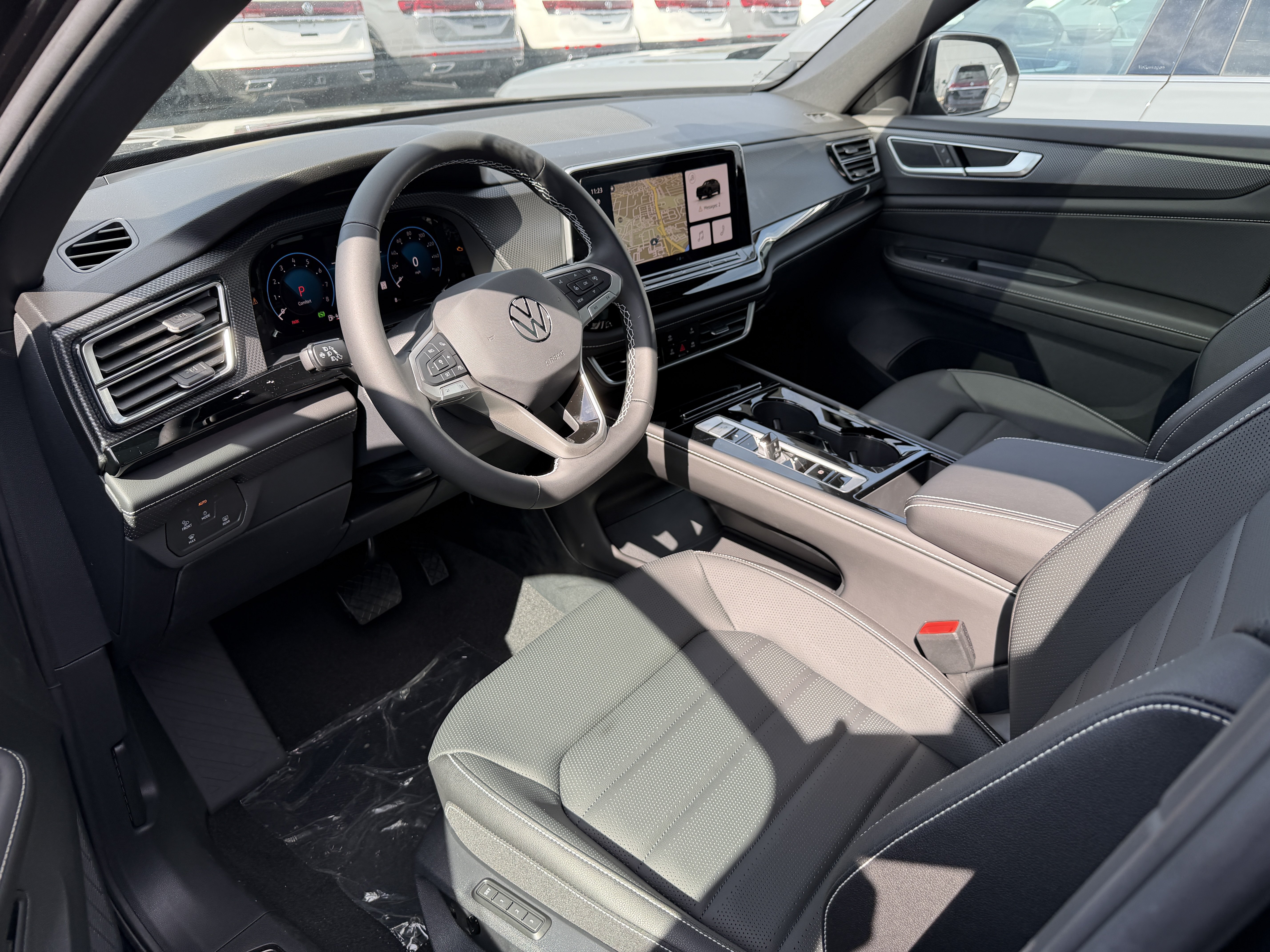 New 2026 Volkswagen Atlas Cross Sport SEL AWD/4WD image 11