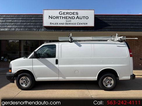 Used 2022 GMC Savana 2500 w/ Driver Convenience Package RWD image 1