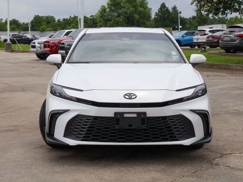 Used 2026 Toyota Camry SE w/ Convenience Package FWD image 25