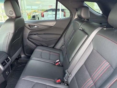 Used 2023 Chevrolet Equinox RS AWD/4WD image 24