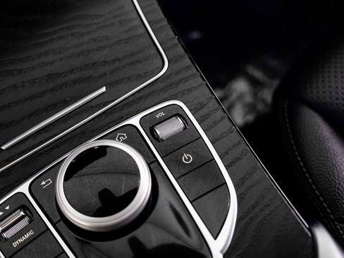 Used 2021 Mercedes-Benz C 300 Sedan w/ Premium Package image 28