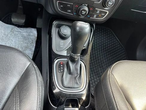 Used 2019 Jeep Compass Latitude AWD/4WD image 20