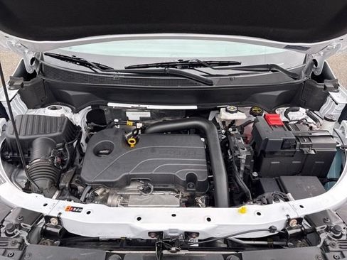 Used 2025 Chevrolet Equinox LT FWD image 30