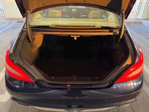 Used 2012 Mercedes-Benz CLS 550 image 32