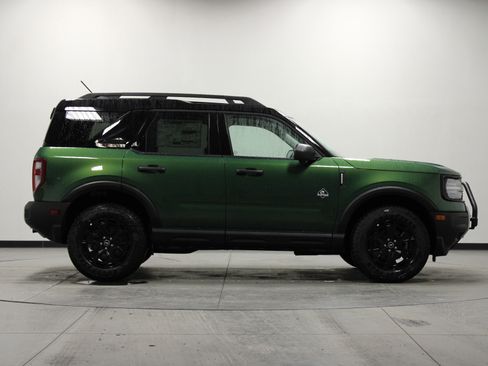 New 2025 Ford Bronco Sport Outer Banks w/ Sasquatch Outer Banks Package image 3