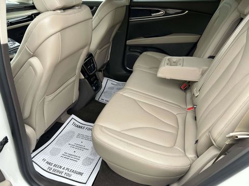 Used 2022 Lincoln Nautilus Reserve AWD/4WD image 17