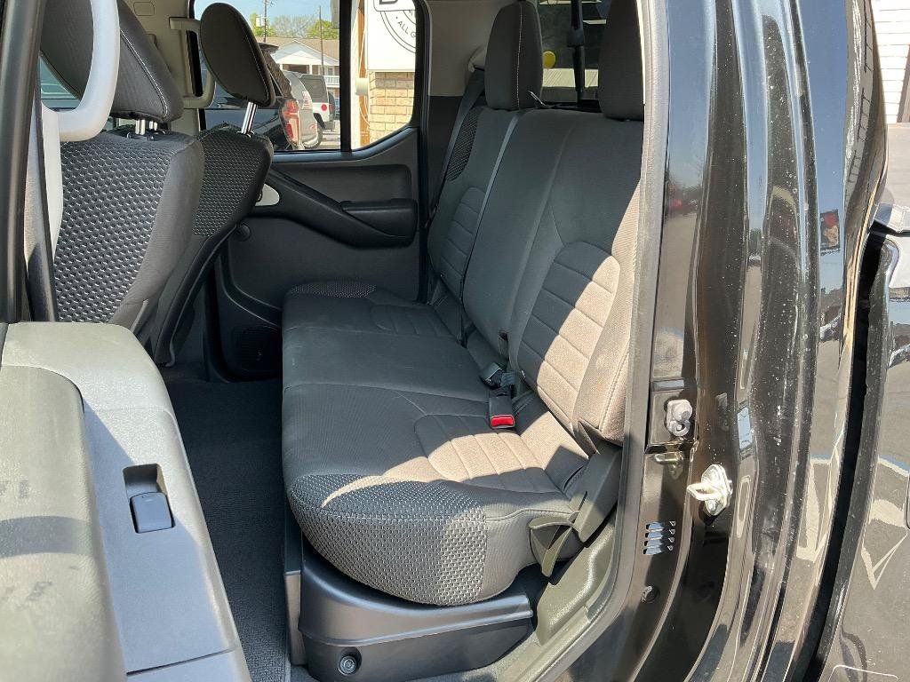 Used 2019 Nissan Frontier PRO-4X AWD/4WD image 11