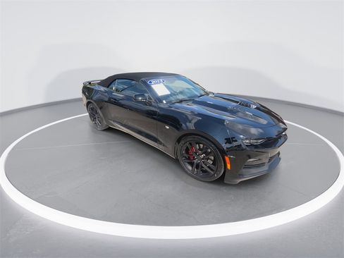 Used 2023 Chevrolet Camaro SS image 2
