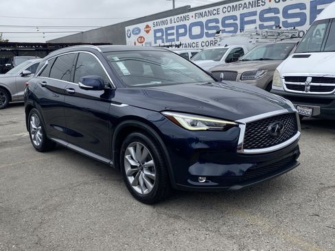 Used 2020 INFINITI QX50 Essential w/ Convenience Package AWD/4WD image 7