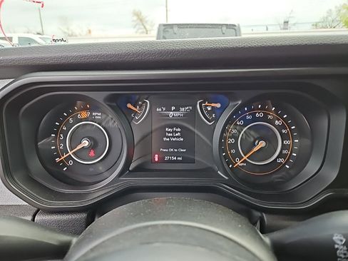 Used 2025 Jeep Wrangler Sport S image 7