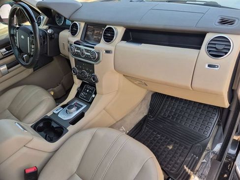 Used 2016 Land Rover LR4 HSE AWD/4WD image 19