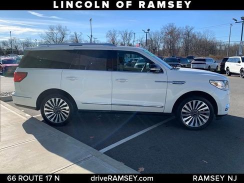 Used 2021 Lincoln Navigator Reserve w/ Luxury Package image 8