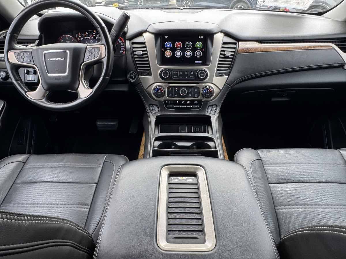 Used 2016 GMC Yukon Denali w/ Open Road Package RWD image 22
