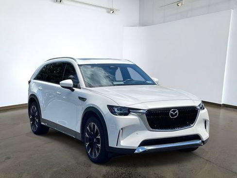 Used 2024 MAZDA CX-90 Plug-In Hybrid w/ Premium Plus AWD/4WD image 4