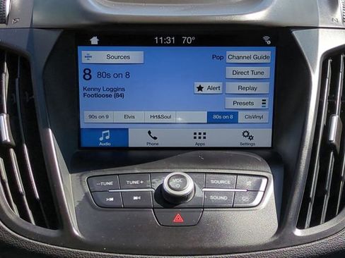 Used 2019 Ford Escape SEL image 17