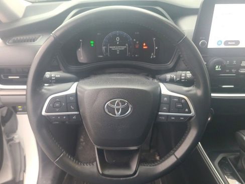 Used 2024 Toyota Grand Highlander XLE image 20