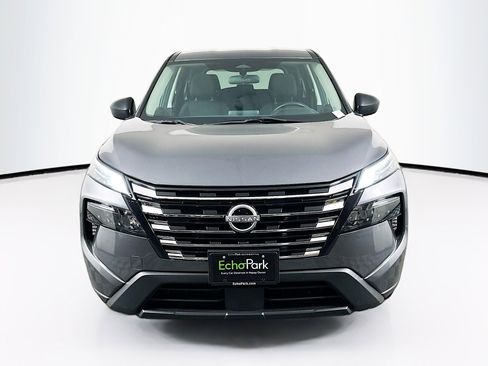 Used 2024 Nissan Rogue S FWD image 2