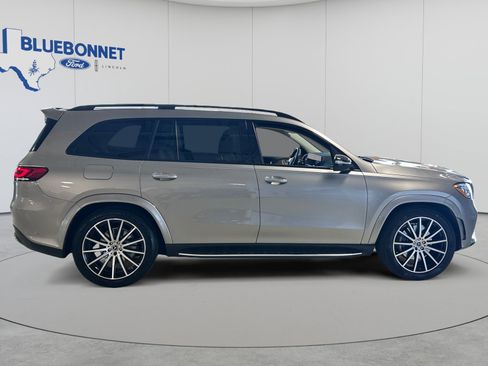 Used 2023 Mercedes-Benz GLS 450 4MATIC image 4