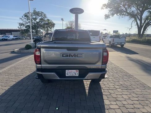 Used 2023 GMC Canyon AT4 w/ AT4 Premium Package image 4