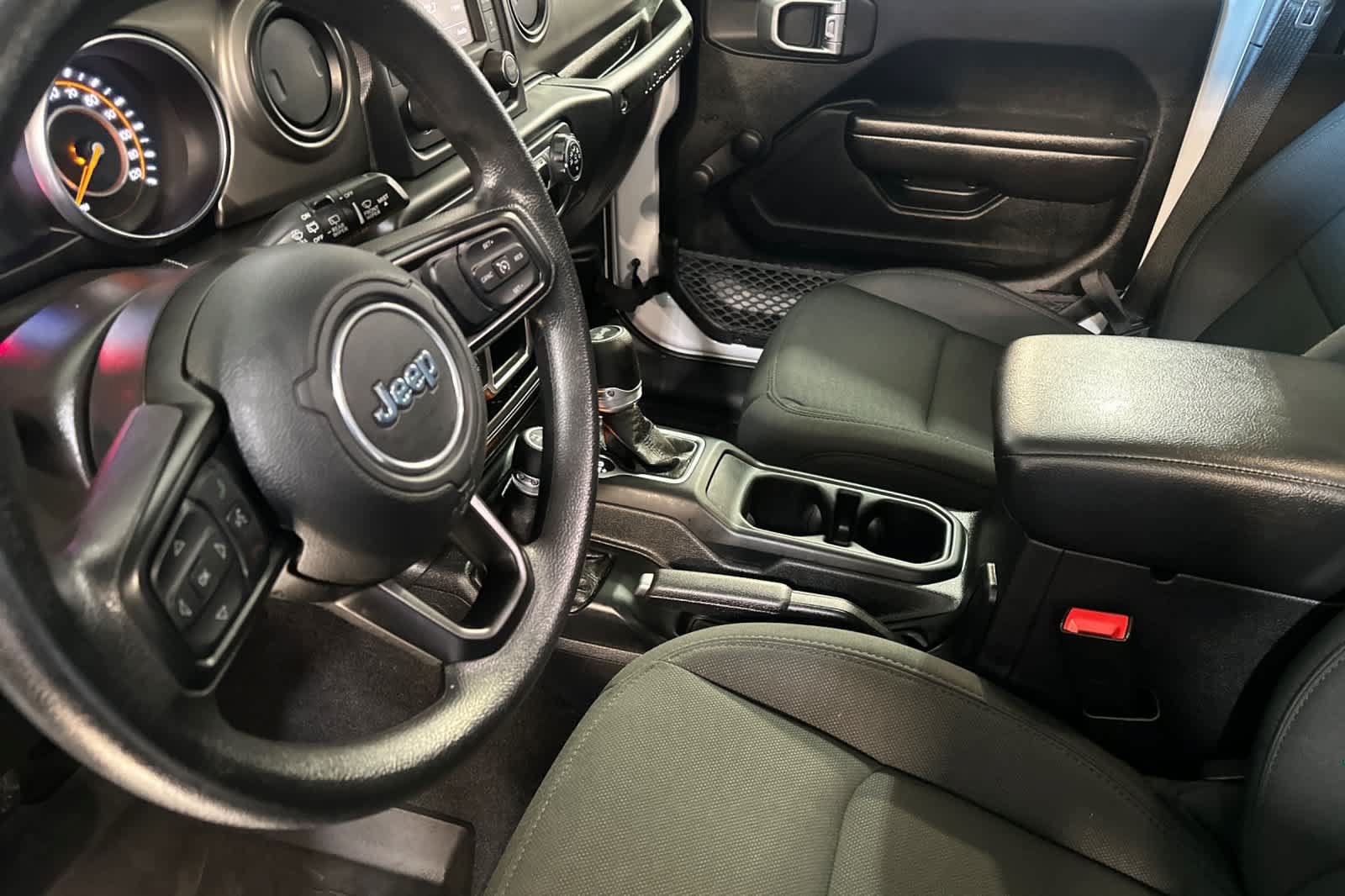 Used 2021 Jeep Wrangler Unlimited Sport AWD/4WD image 12