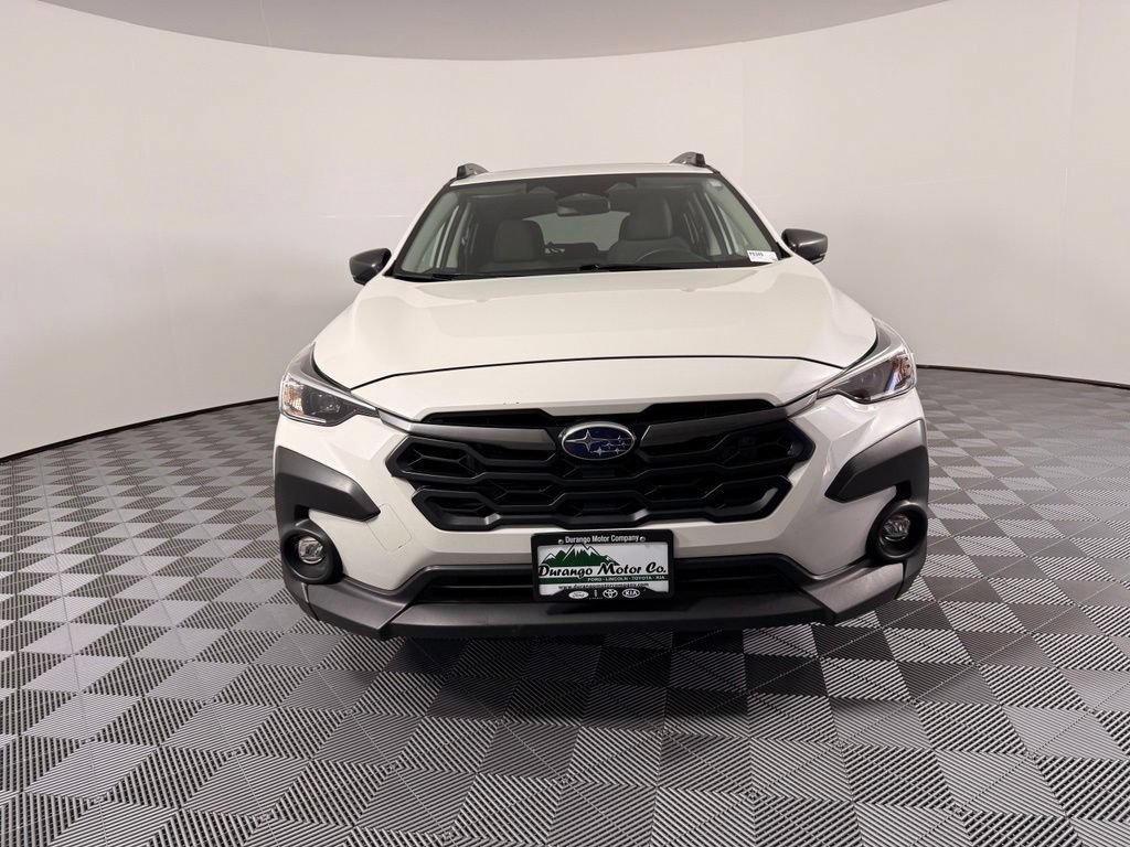 Used 2025 Subaru Crosstrek 2.5i Premium AWD/4WD image 3