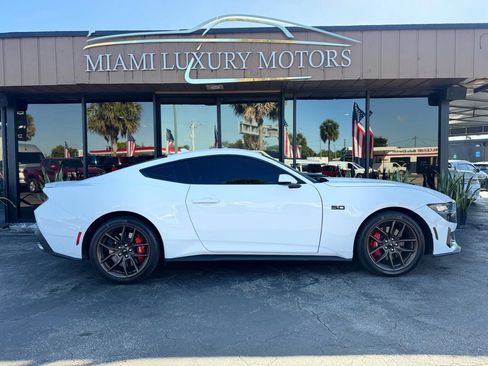 Used 2024 Ford Mustang GT Premium RWD image 15