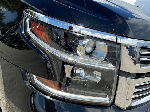Used 2019 Chevrolet Suburban Premier image 26