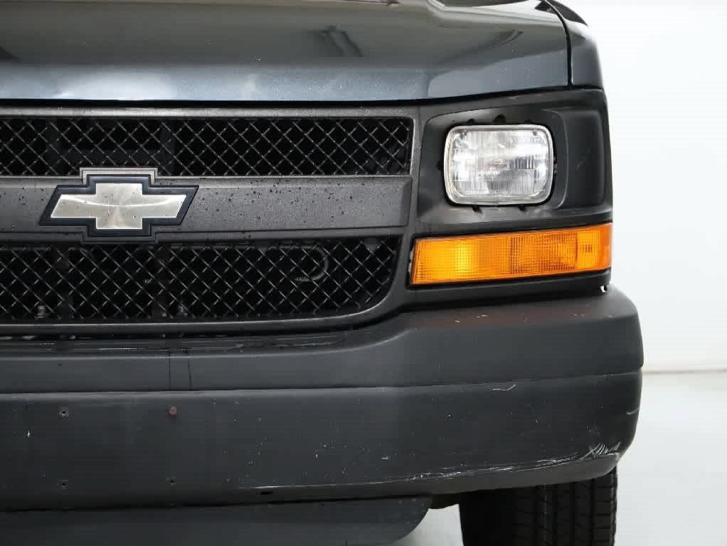 Used 2014 Chevrolet Express 2500 RWD image 7