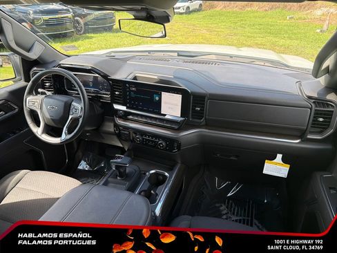 Used 2023 Chevrolet Silverado 1500 RST AWD/4WD image 33