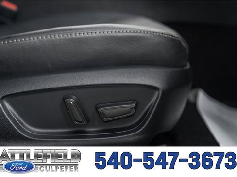 Used 2024 Toyota Camry XSE w/ Navigation Package image 38