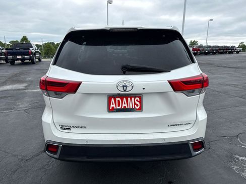 Used 2019 Toyota Highlander Limited Platinum AWD/4WD image 6
