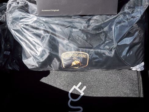 Used 2025 Lamborghini Revuelto AWD/4WD image 20