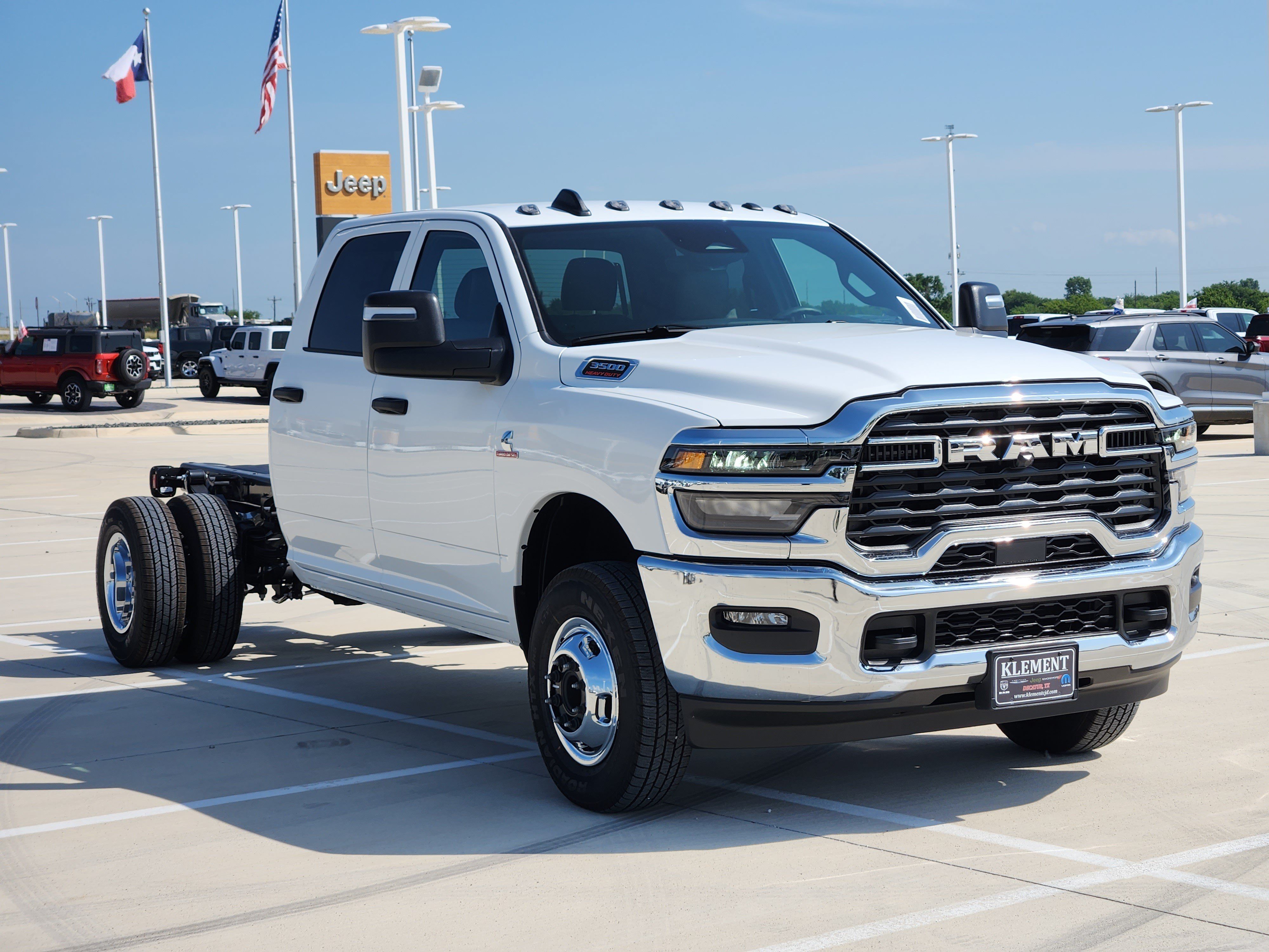 New 2026 RAM 3500 Tradesman w/ Chrome Appearance Group A AWD/4WD image 3